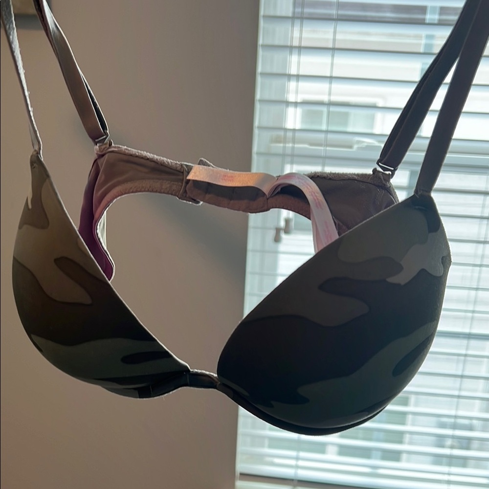 PINK Victoria's Secret Bra with Pink Accents
